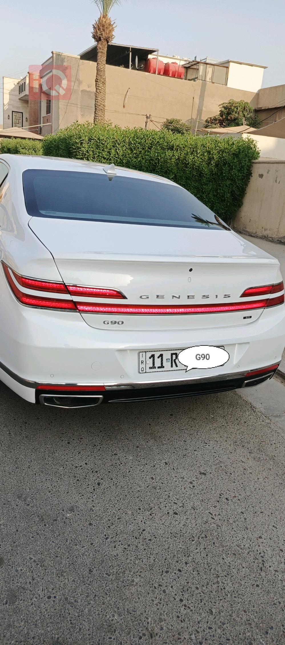 جێنسس G90